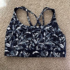 Lululemon sports bra